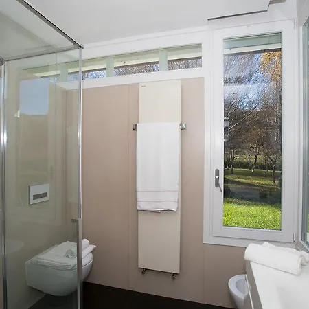 Veglio Sleeps 10 Pool Villa Laglio